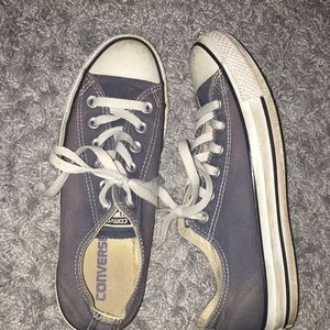 Navy converse- size 8